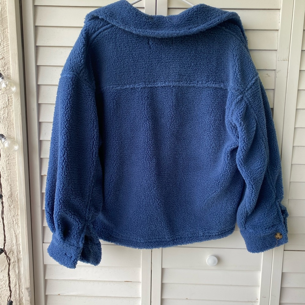 NWT Shacket - Picture 2 of 4